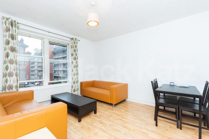 			FANTASTIC 3 BEDROOM FLAT IN HACKNEY, 3 Bedroom, 1 bath, 1 reception Flat			 Amhurst Road, HACKNEY-DALSTON